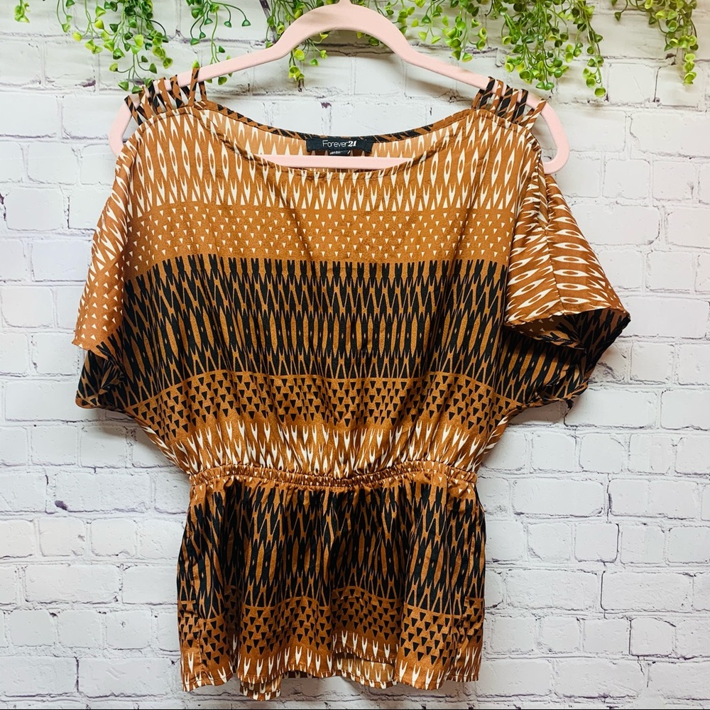 Forever 21 | Short sleeve batwing tunic Size M